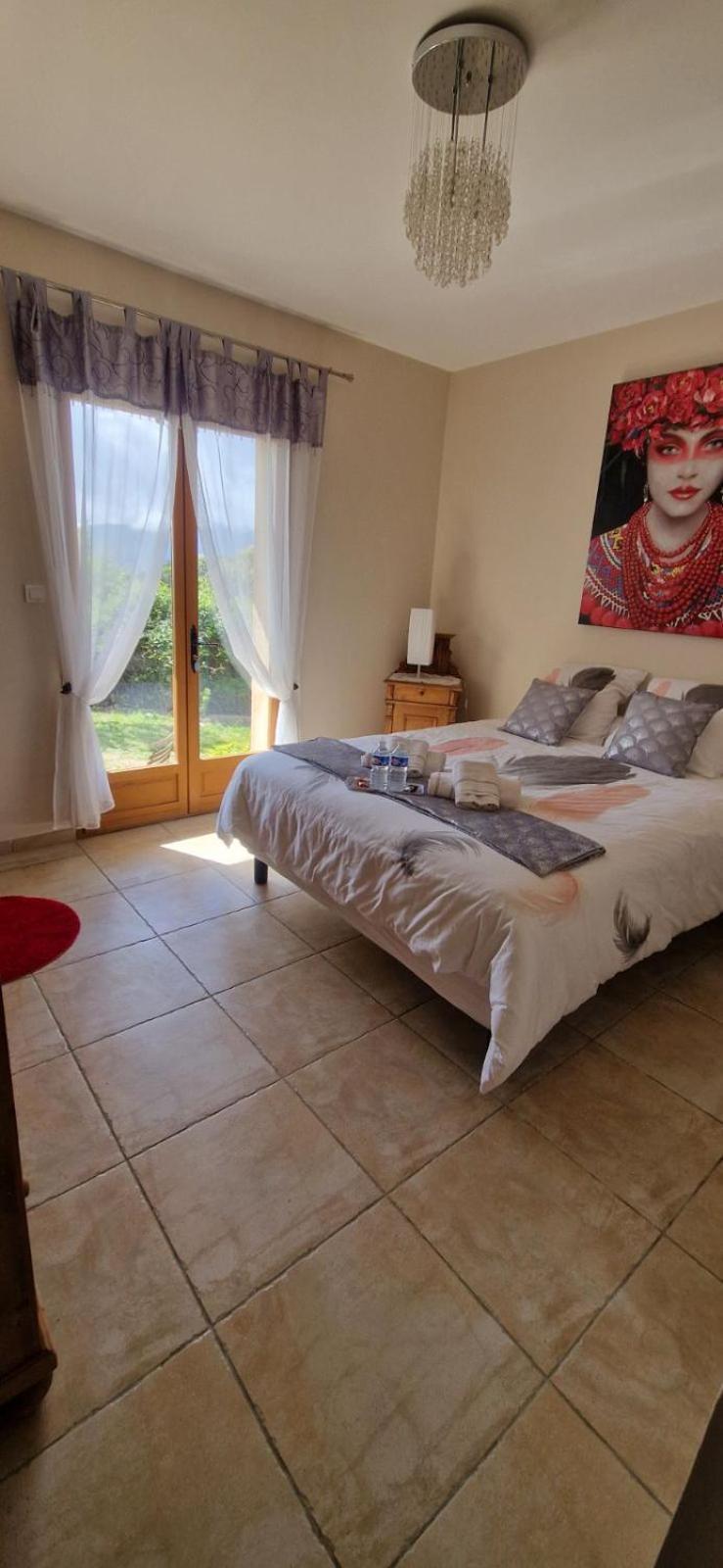 Mare E Monti Chez Thomas Et Magali Bed & Breakfast Vico Bagian luar foto