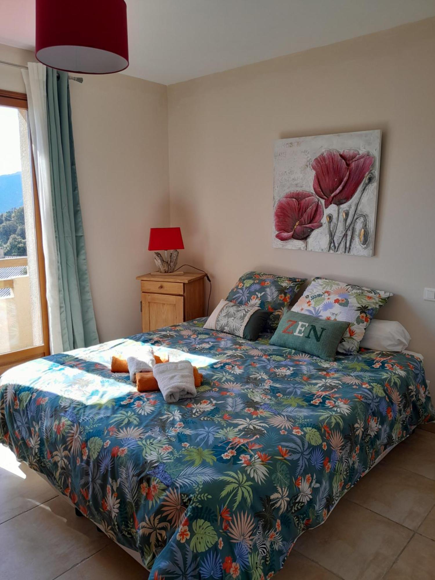Mare E Monti Chez Thomas Et Magali Bed & Breakfast Vico Bagian luar foto