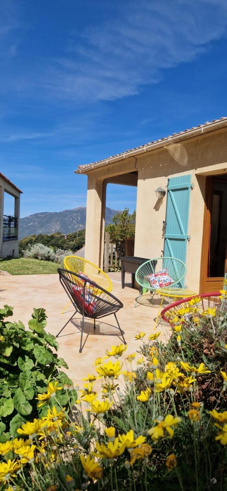 Mare E Monti Chez Thomas Et Magali Bed & Breakfast Vico Bagian luar foto