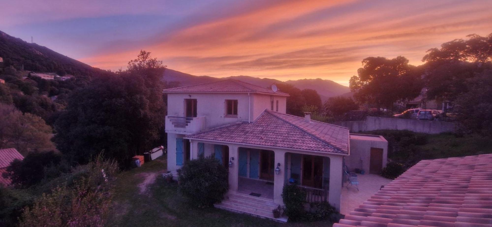 Mare E Monti Chez Thomas Et Magali Bed & Breakfast Vico Bagian luar foto